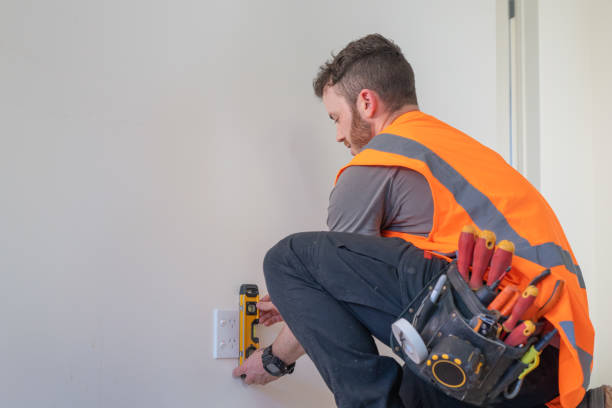 Best Licensed Electrician  in Clarinda, IA
